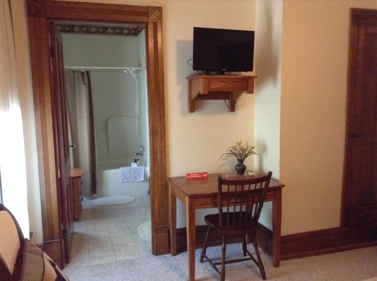 Ottaway Inn Llc Corry Bagian luar foto